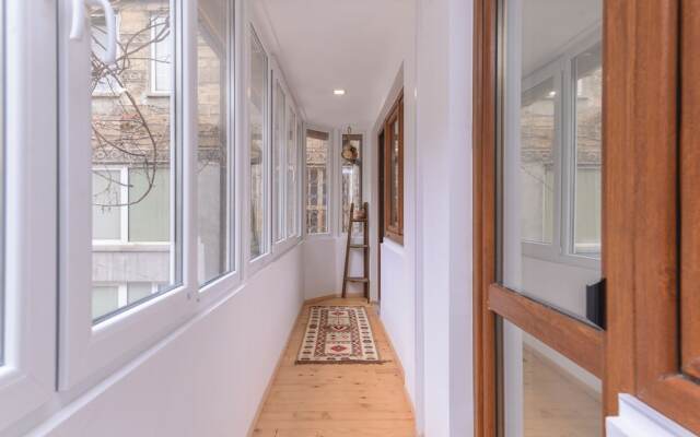 FM Deluxe 2-BDR Maisonette - Artistic Serdika