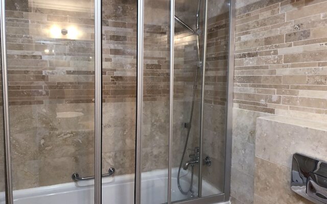 Goldcity Hotel Apartment 2 Bedroom