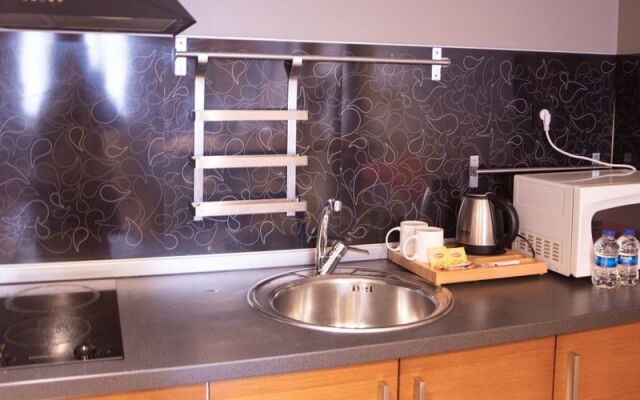 The Hera Suite Hotel