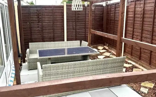 3 Bedroom Homely Retreat Near Slough