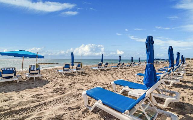 Ocean view 2 bedroom condo