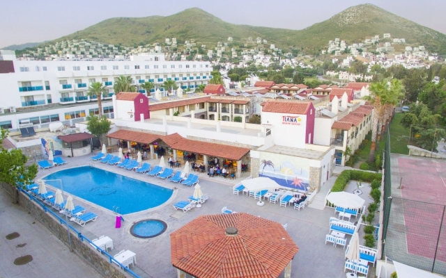 Tiana Beach Resort - All Inclusive