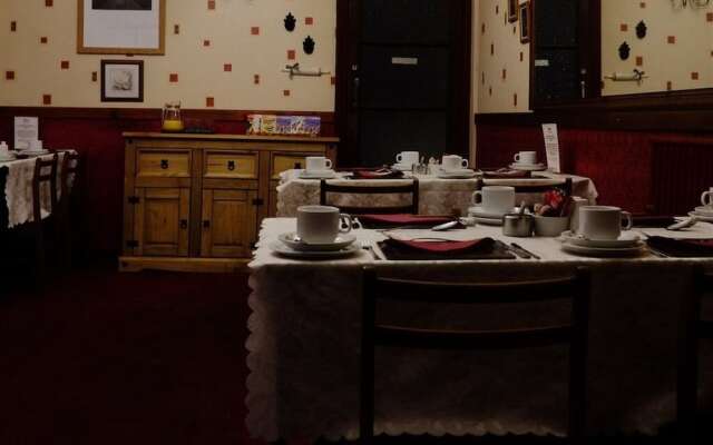 Thorncliffe Hotel