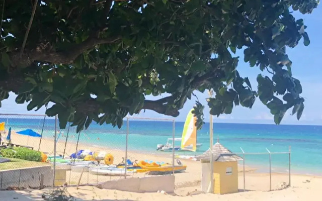 Attalia Villa 5-bed in Runaway Bay Near Ocho Rios