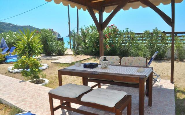 Beachfront Holiday House Eftichia