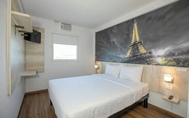 Hotel hi Tecnológico Garza Sada