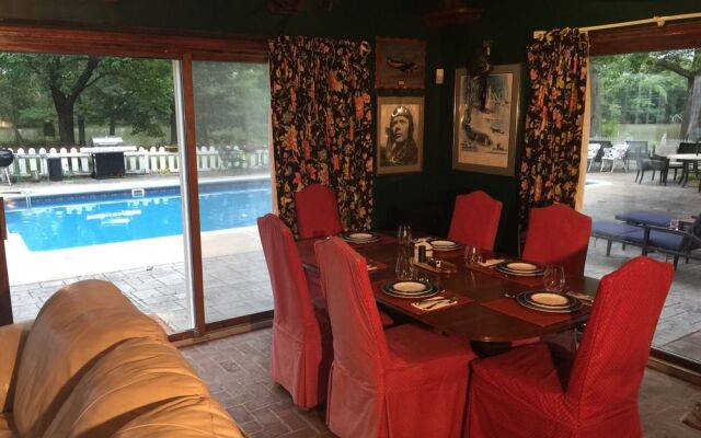 Miles River Guest House