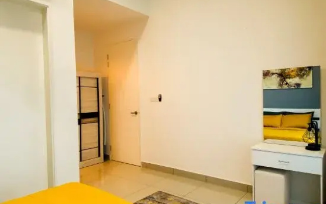 Icon2 Condo in IOI City Mall Putrajaya, Pool View