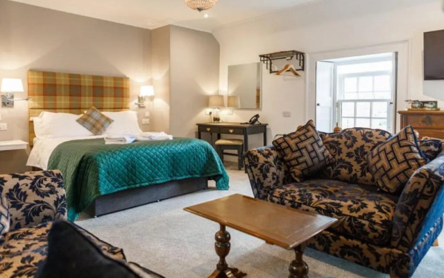 Conon Hotel