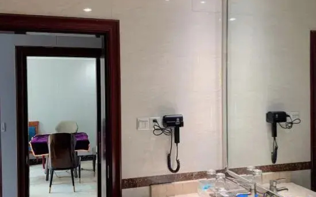 Sihui Julong Hotel (Dawang Plaza)