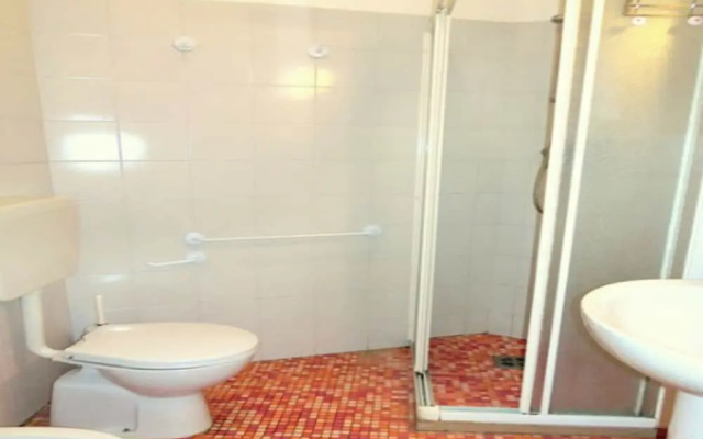 Comfortable Apartment Near the Beach With Pool