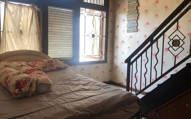 Oyo Life 2093 Kyla Residence