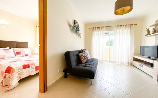 Prestige Apartment with Swimming Pool