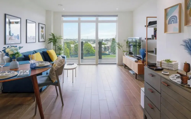 Skyline View 1 Bed Apartment Sleeps 2 - Balcony