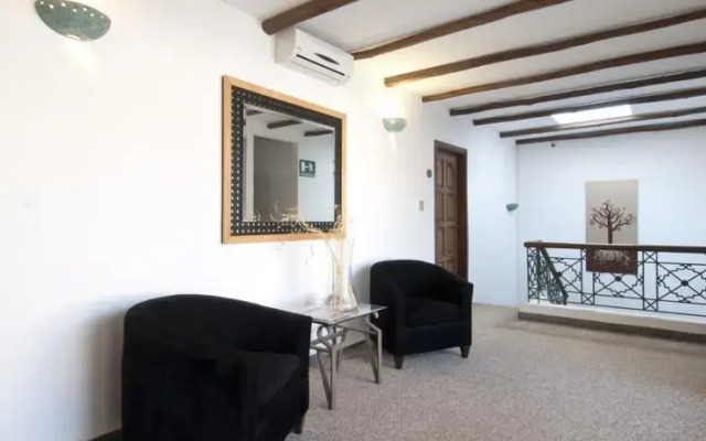 Cinco Hotel Boutique