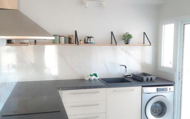 Sea Breeze Central, 2bed
