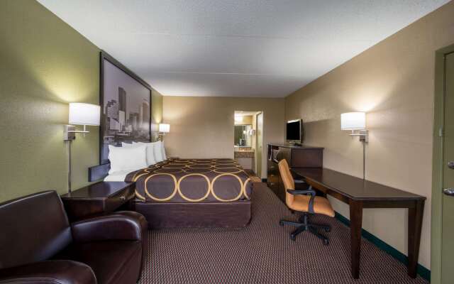 Super 8 by Wyndham Perrysburg/Toledo