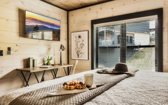 Star Gazer Luxury Rooftop Cabin