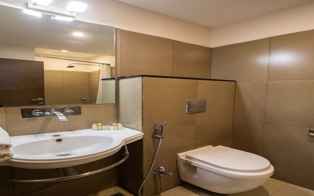 Capital O 19528 Hotel Park Palace