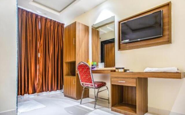 FabHotel RR Grand MG Road