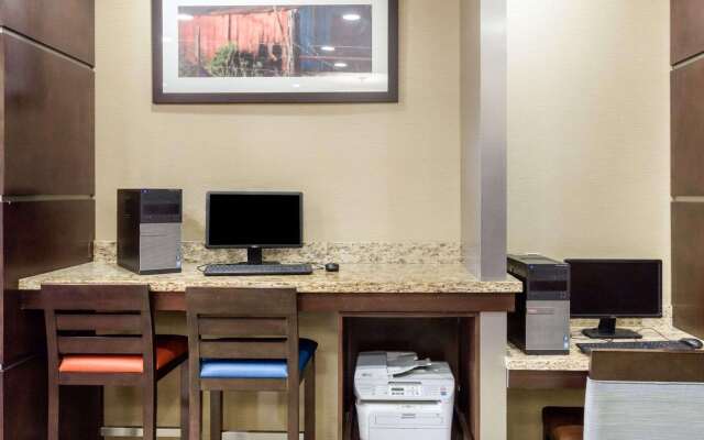 Comfort Suites Cotulla near I-35