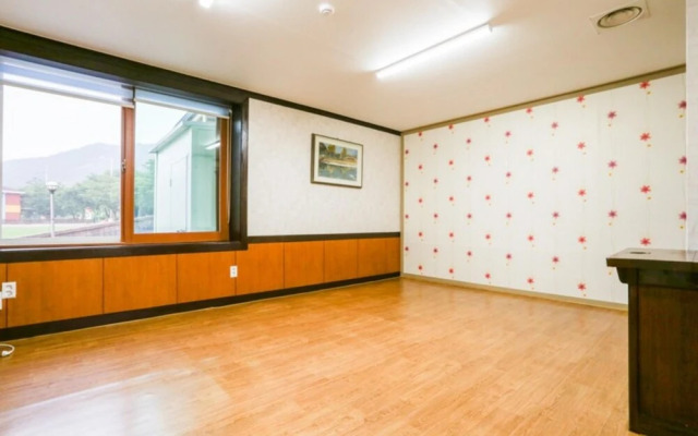 Gongju Inyeonui Hyanggi Pension