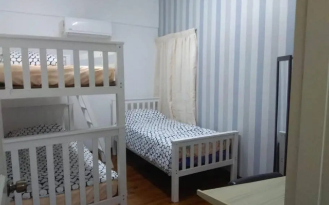 Comfy house comfy bedding for sleepers – Guest Rooms – Seri Kembangan