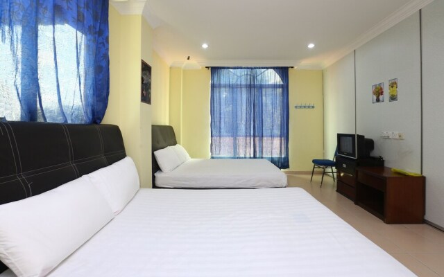 Azra Inn by OYO Rooms