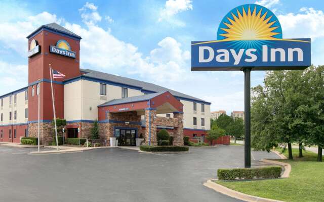 Days Inn by Wyndham Tulsa Central