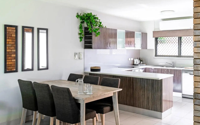 Glen Eden Beach Resort