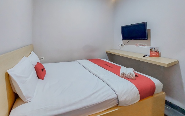 Reddoorz @ Cempaka Guesthouse Tarakan – Guest Rooms – Tarakan