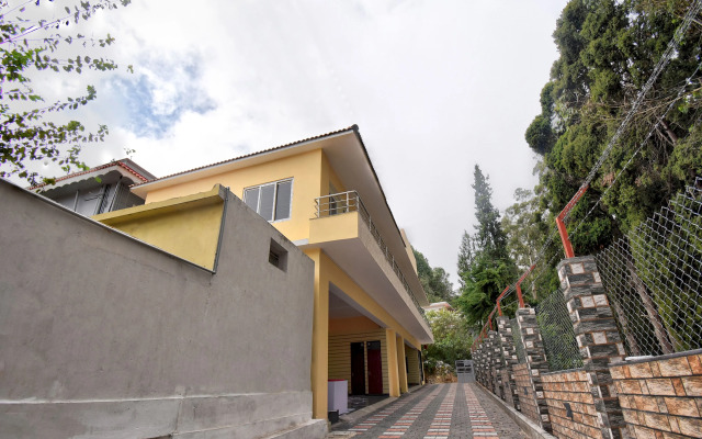 OYO 78034 New Star Cottages