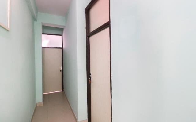 OYO 70577 Hotel Shlok Inn