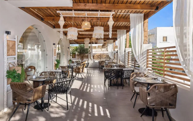 Cabana Blu Lifestyle Boutique Hotel & Suites