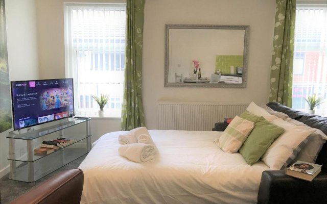 Restful 1-bedroom Flat in St Helens