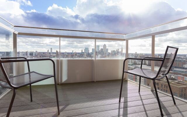 East London Apartment With London Views