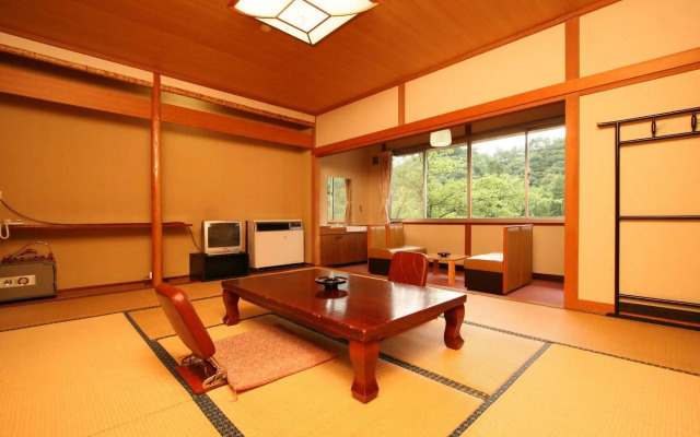 Nakaoyama Onsen Shosenkaku