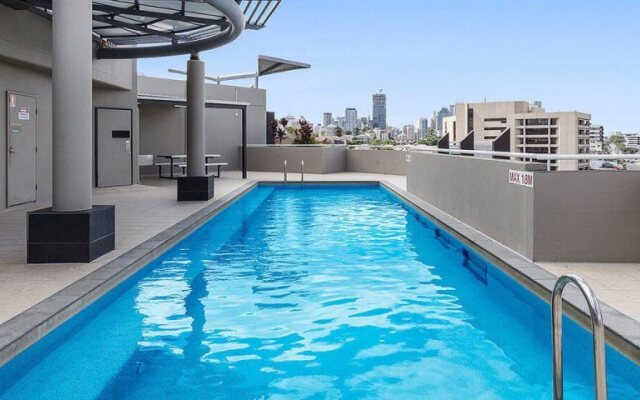 Gabba Central Apartments