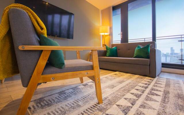 Family & Large Groups- 3x Bed Apartment in London