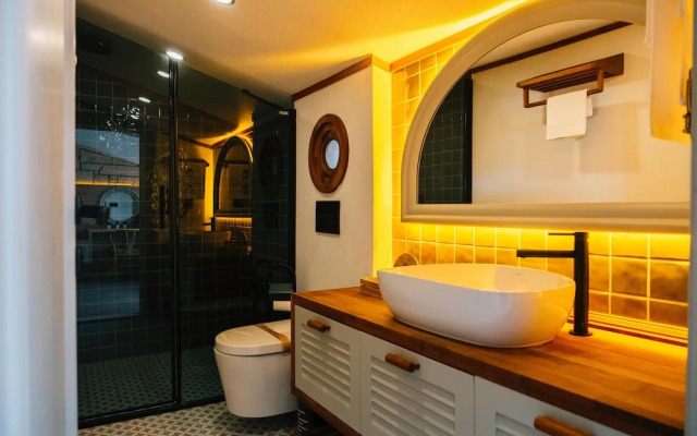 ACC Olives Hotel & Restaurant