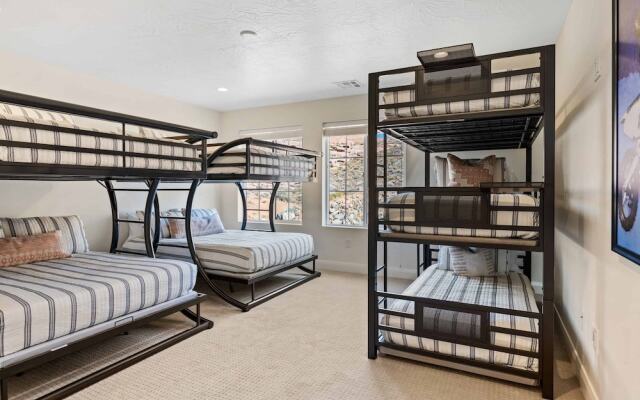 Stay N Play by RedAwning