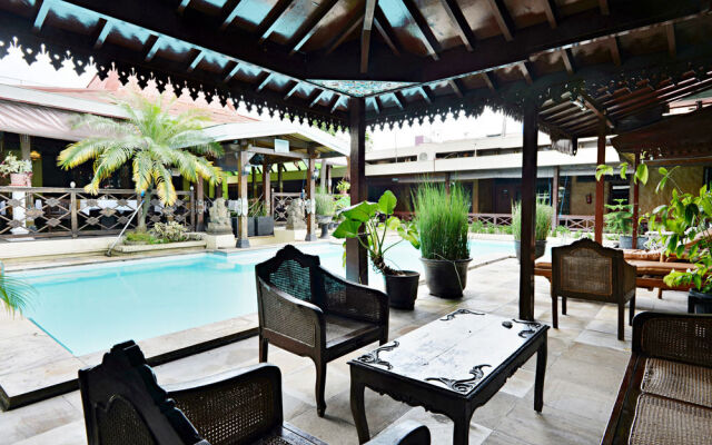 ZEN Rooms Pasar Kembang 1