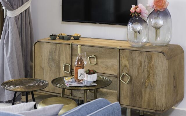 Sweet Inn Apartments- King David Crown