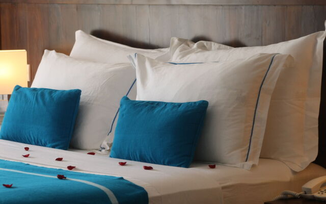 Sayura Beach Hotel