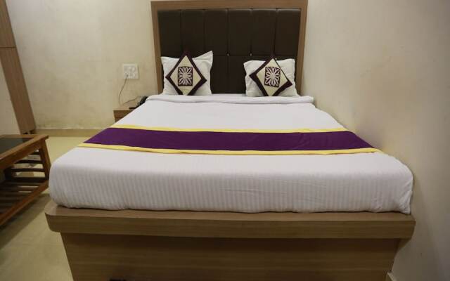 OYO 8883 Hotel Comfort Zone