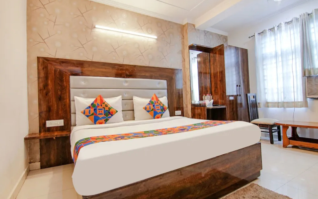 Fabhotel Airport Avalon