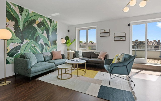 BRIGHT: The PENTHOUSE - Jacuzzi - BBQ - Parkplatz/Parking