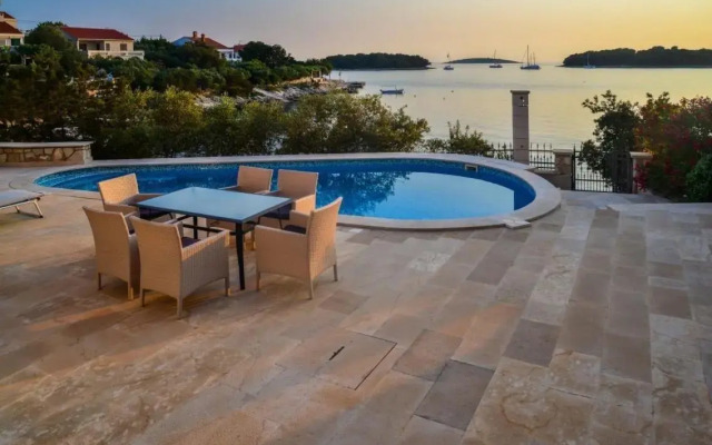 Villa Via with Appartments Lemon,Olive,Lavender