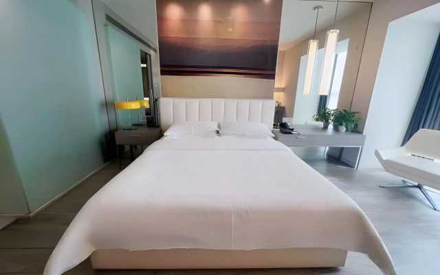 Metropolo Hangzhou Railway Station East