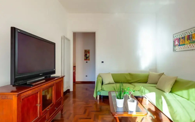 Large Apartment in the Heart of Chiaia